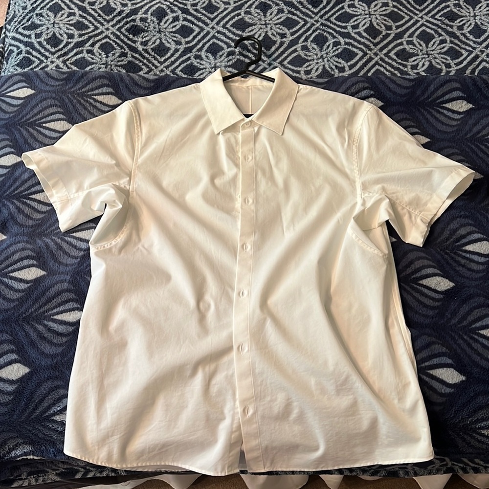 Lululemon white shirt sleeve collared shirt